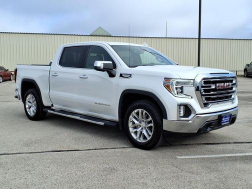 White Frost Tricoat 2021 GMC Sierra 1500 SLT