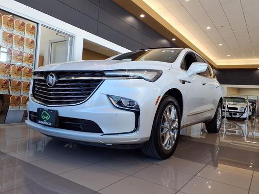 2023 Buick Enclave Essence FWD