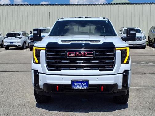 2025 GMC Sierra 2500 AT4