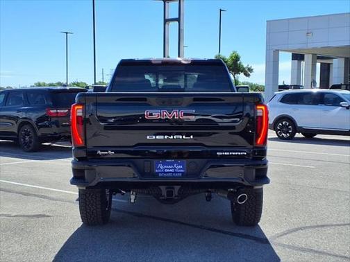 2025 GMC Sierra 2500 Denali