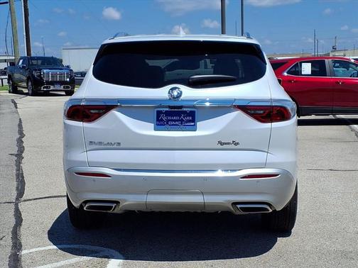 2023 Buick Enclave Premium FWD