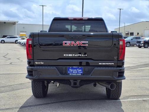 2025 GMC Sierra 2500 Denali