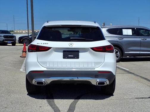2022 Mercedes-Benz GLA 250 Base