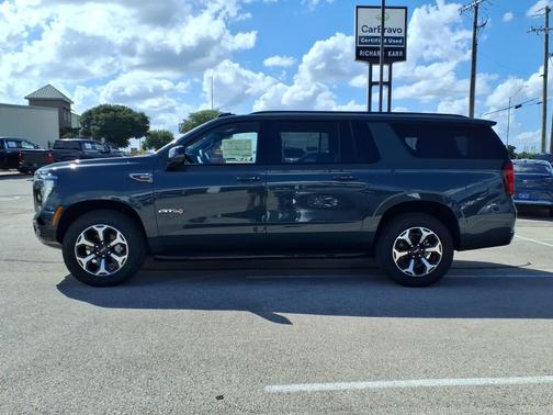 Midnight Pine 2026 GMC Yukon XL 4WD AT4