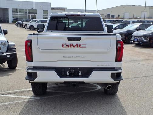 2024 GMC Sierra 2500 Denali