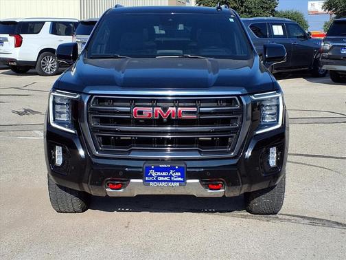 2023 GMC Yukon XL 4WD AT4