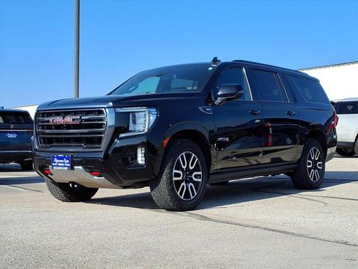 2023 GMC Yukon XL 4WD AT4