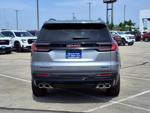 2025 GMC Acadia AWD AT4