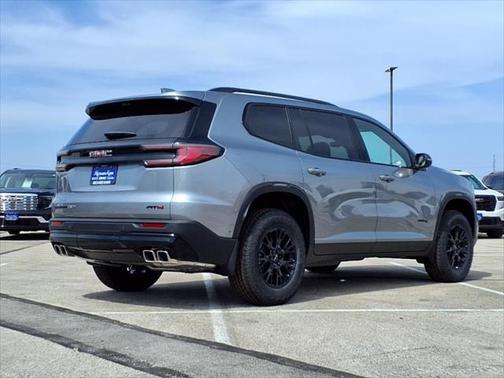 2025 GMC Acadia AWD AT4