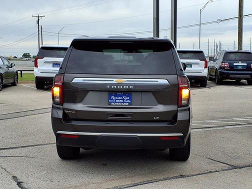 Graywood Metallic 2021 Chevrolet Tahoe LT
