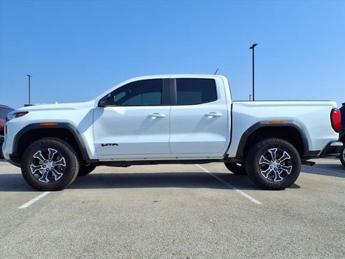 2024 GMC Canyon AT4