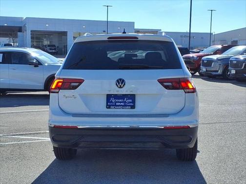 2022 Volkswagen Tiguan 2.0T S