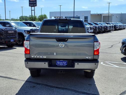 Gun Metallic 2018 Nissan Titan SV