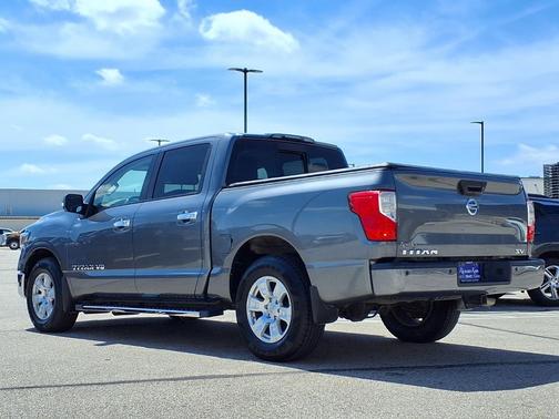 Gun Metallic 2018 Nissan Titan SV