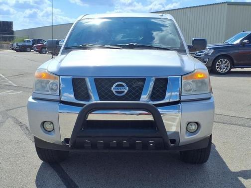 2015 Nissan Titan SV