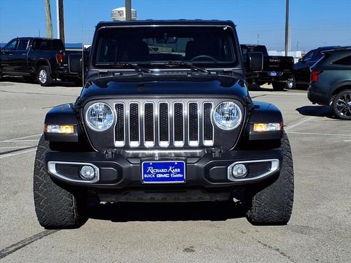 2023 Jeep Wrangler 4-Door Sahara 4x4
