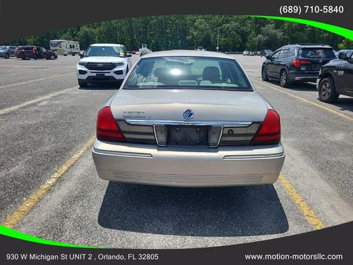 2010 Mercury Grand Marquis LS Sedan 4D