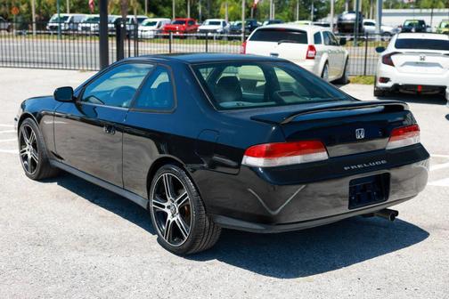 Nighthawk Black Pearl 2001 Honda Prelude Coupe 2D