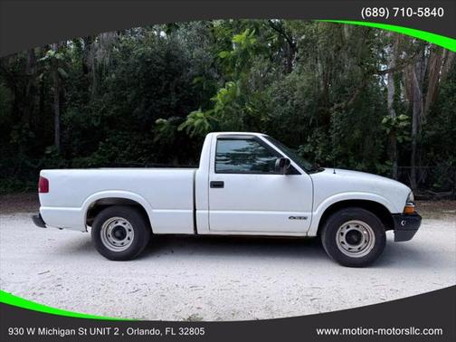 2001 Chevrolet S-10 Base