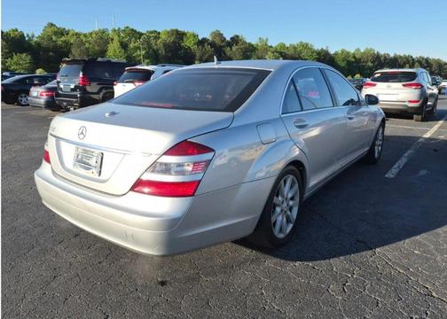 Silver 2007 Mercedes-Benz S-Class S 550 Sedan 4D