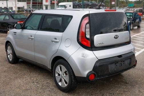 Bright Silver 2015 Kia Soul Base
