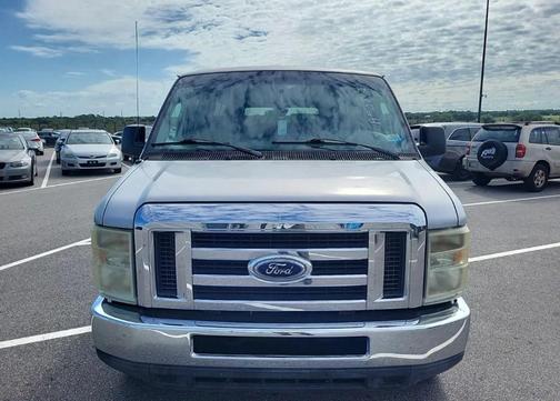 Silver Clearcoat Metallic 2008 Ford E150 Base