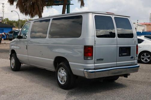 Silver Clearcoat Metallic 2008 Ford E150 Base