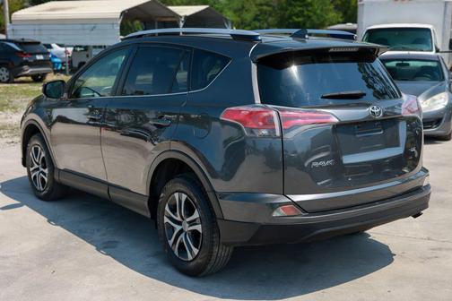 Magnetic Gray Metallic 2016 Toyota RAV4 LE