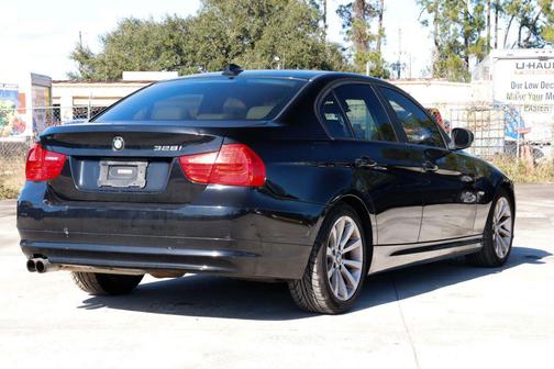 2011 BMW 328 328i Sedan 4D