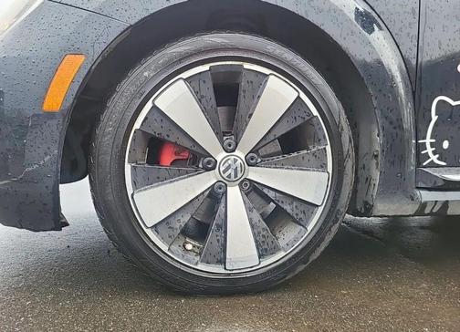 2014 Volkswagen Beetle DSG 2.0T R-Line