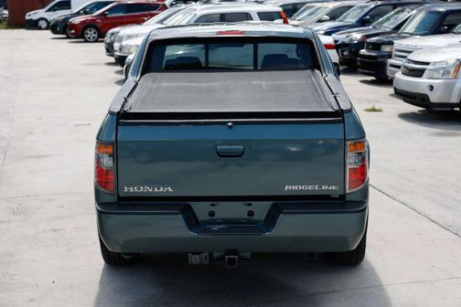 Blue 2008 Honda Ridgeline RTX