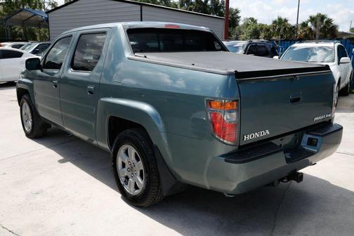 Blue 2008 Honda Ridgeline RTX