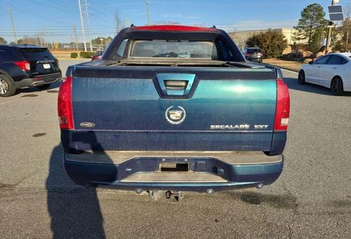 2005 Cadillac Escalade EXT Base