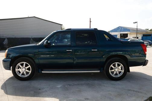 2005 Cadillac Escalade EXT Base