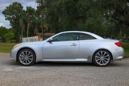 2010 INFINITI G37 Base