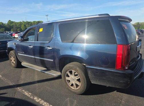 Blue Chip 2007 Cadillac Escalade ESV Standard