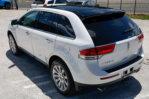 White Platinum Metallic Tri-Coat 2014 Lincoln MKX Base
