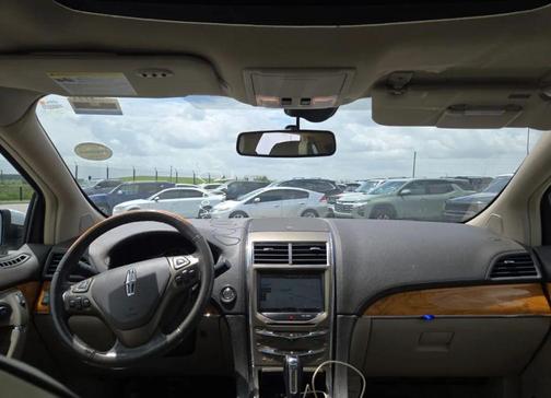 White Platinum Metallic Tri-Coat 2014 Lincoln MKX Base