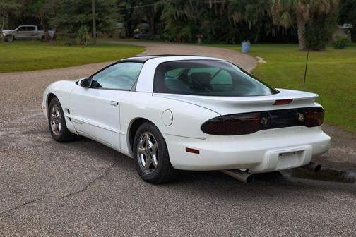 2000 Pontiac Firebird Coupe 2D