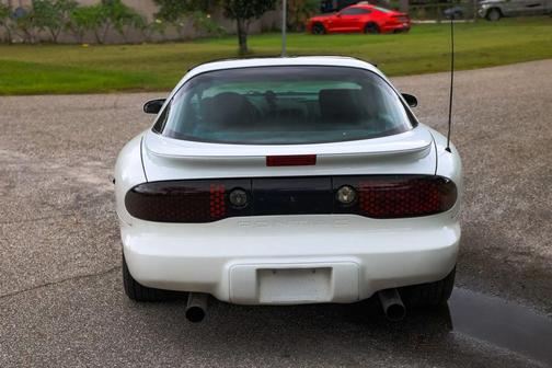 2000 Pontiac Firebird Coupe 2D