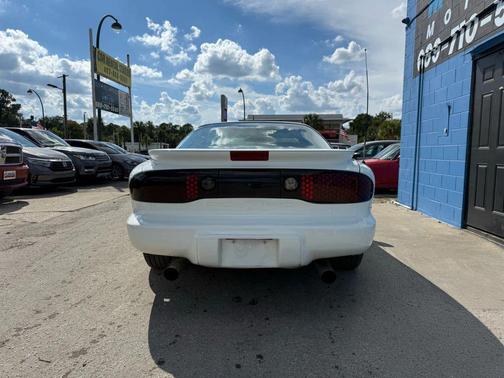 2000 Pontiac Firebird Coupe 2D