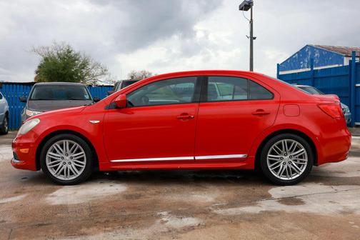 2012 Suzuki Kizashi Sport SLS