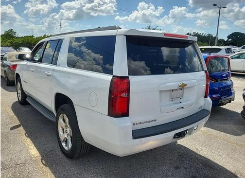 2016 Chevrolet Suburban LS