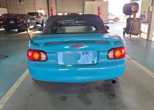 1999 Mazda MX-5 Miata Convertible 2D