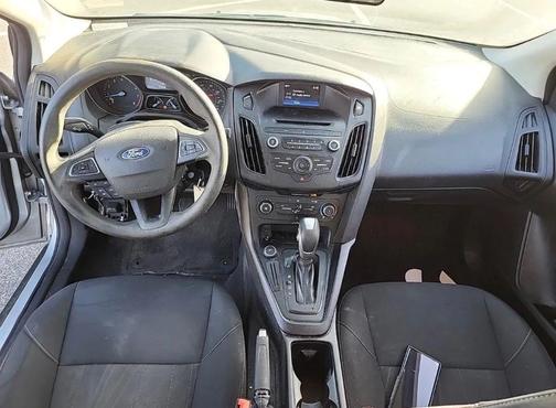 Ingot Silver 2016 Ford Focus SE
