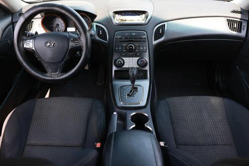 2011 Hyundai Genesis Coupe 2.0T