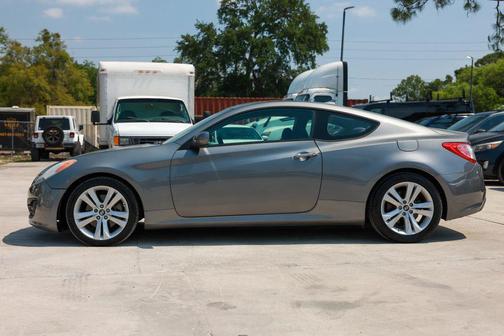 2011 Hyundai Genesis Coupe 2.0T