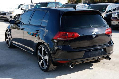 2017 Volkswagen Golf GTI 2.0T S 4-Door