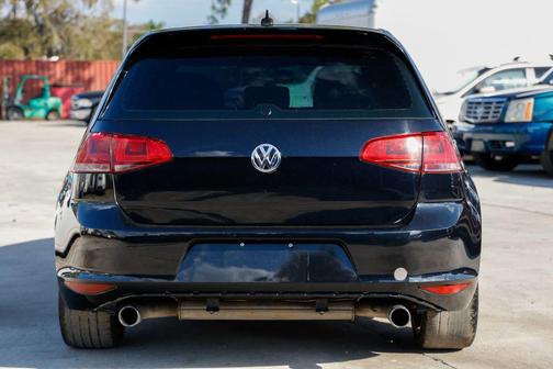 2017 Volkswagen Golf GTI 2.0T S 4-Door