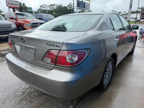 2004 Lexus ES 330 Base